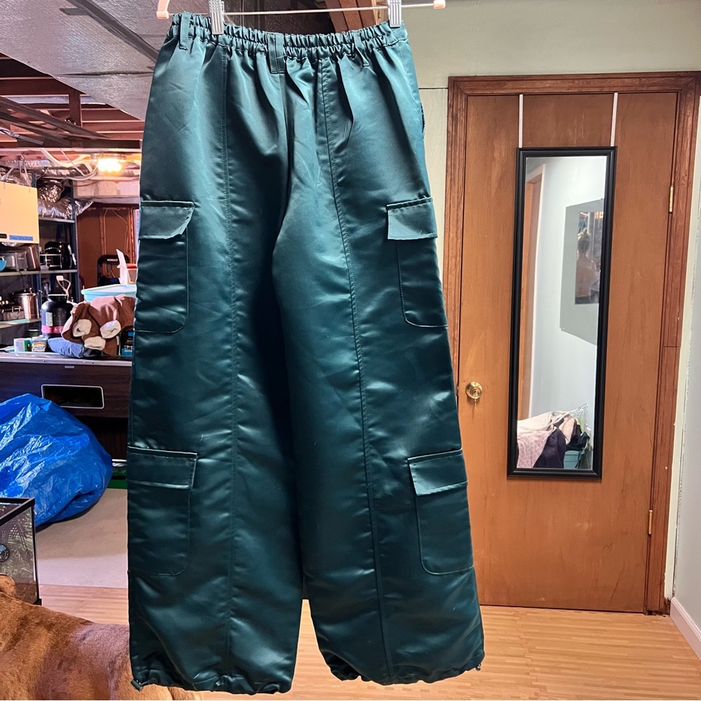 Stylish Green Cargo Trousers